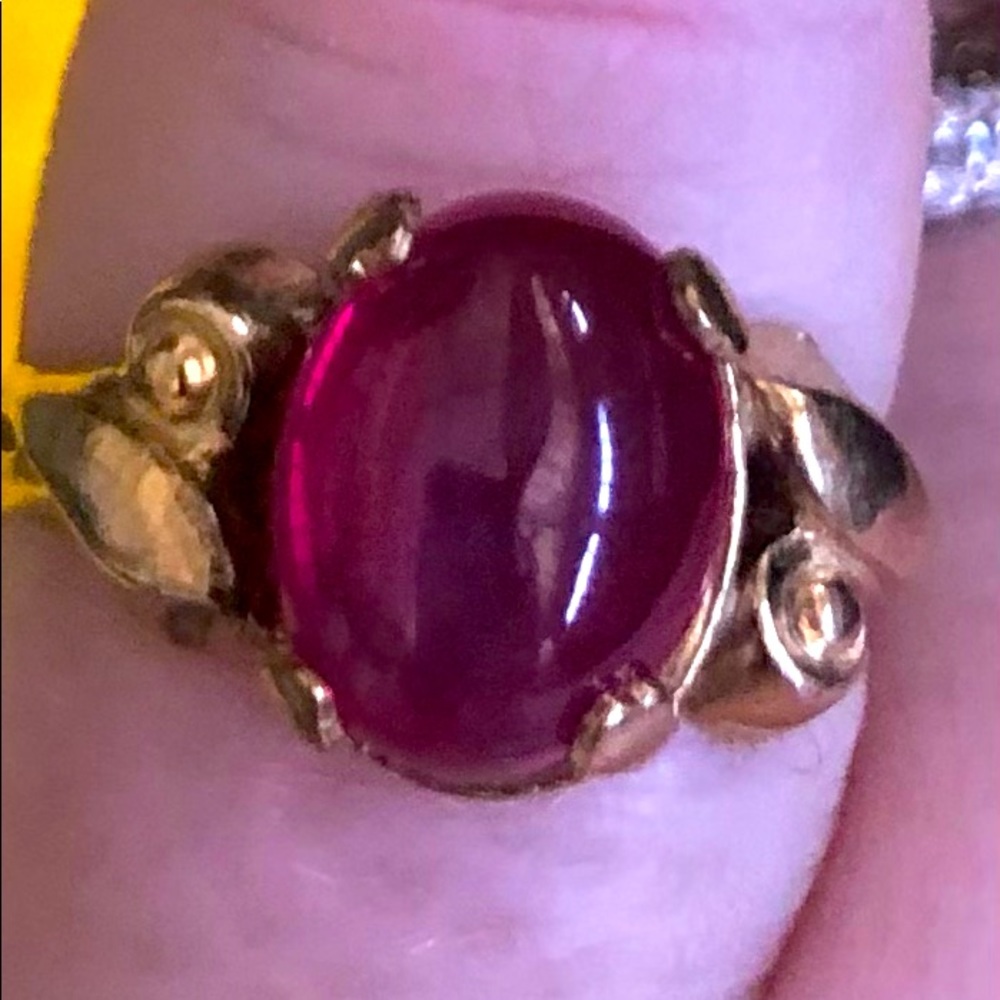 Very loved vintage 10k red/gold ring
